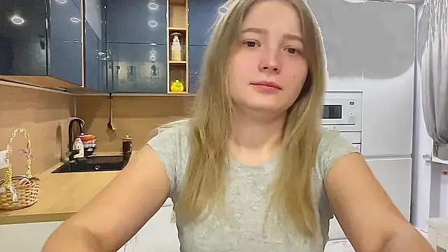 CharmingSarah online show from September 2025 03:11:02 PM