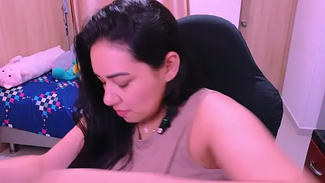Snapshot of _anastasia chatting on June 2026 07:18:02 PM anastasia online show from June 2026 07:18:02 PM
