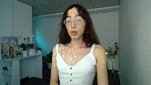 NicoleCortez online show from December 2024 09:31:02 PM