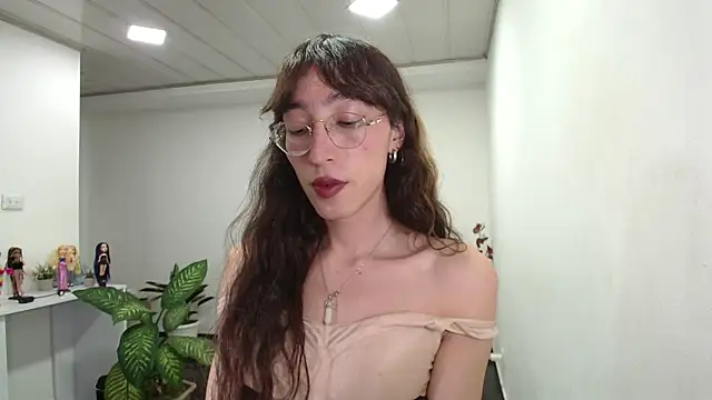 NicoleCortez online show from March 2025 05:43:02 AM