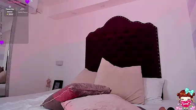 Snapshot of lucyycy chatting on February 2025 08:43:02 PM lucyycy online show from February 2025 08:43:02 PM