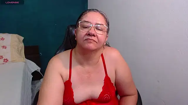 scaelettdubois online show from April 2026 03:56:01 AM