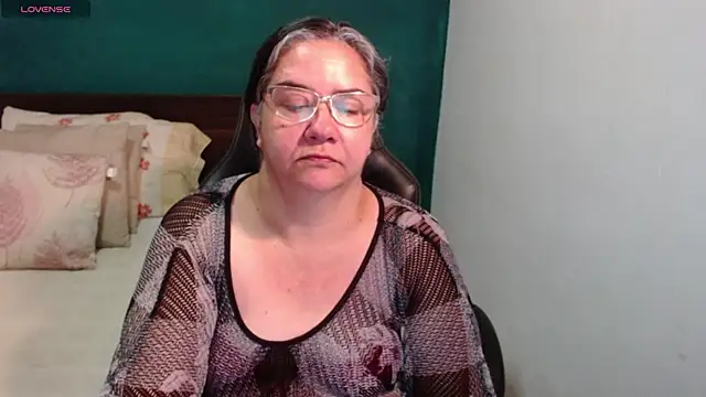 Snapshot of scaelettdubois chatting on July 2026 09:33:02 AM scaelettdubois online show from July 2026 09:33:02 AM