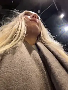 MariaTull online show from December 2025 12:56:01 PM