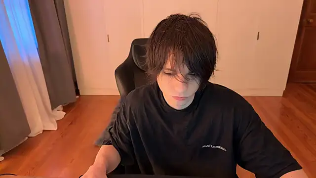 Snapshot of SasukeUhchiaa chatting on August 2026 11:02:01 AM SasukeUhchiaa online show from August 2026 11:02:01 AM