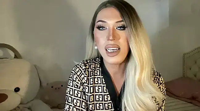 Ts glamxxxx online show from February 2025 01:52:01 PM