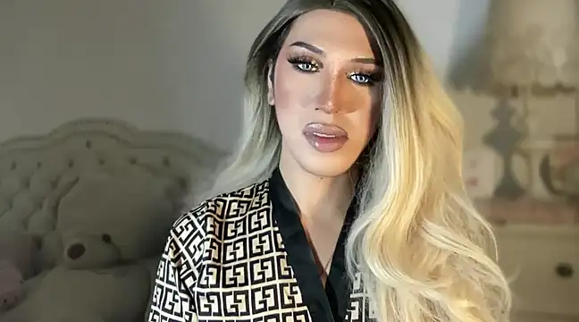 Ts glamxxxx online show from March 2025 03:40:01 AM