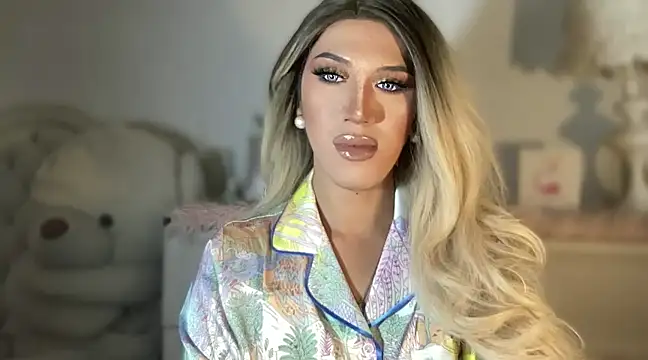 Ts glamxxxx online show from March 2025 03:56:01 PM