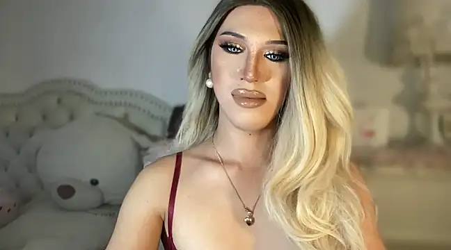 Ts glamxxxx online show from March 2025 07:00:02 AM