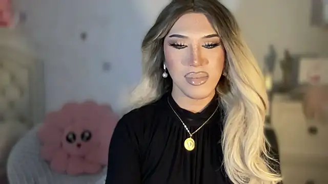 Ts glamxxxx online show from September 2025 12:00:02 AM