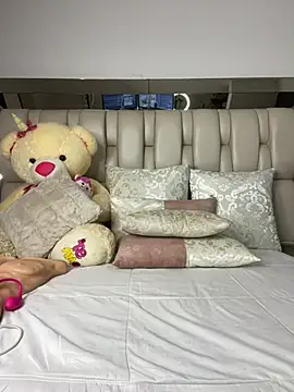 ALISSON FOXXX1 online show from January 2025 12:00:01 AM