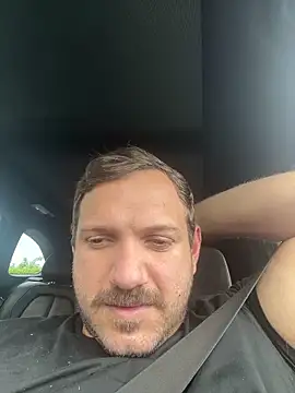 JonJ0 online show from November 2025 02:49:02 PM