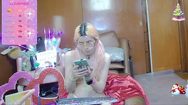 Skinygirl online show from March 2025 02:01:02 AM