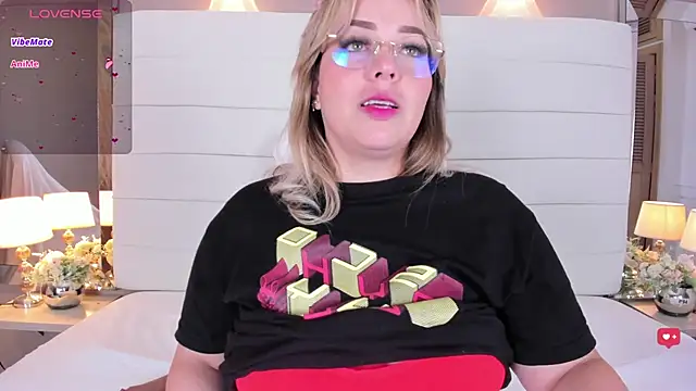 Charlotte93  online show from March 2025 02:45:01 PM