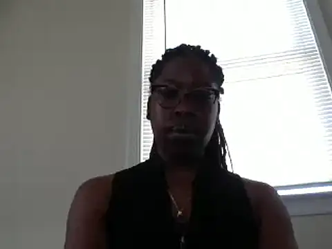 Snapshot of MadamIndigo chatting on March 2025 06:11:02 PM MadamIndigo online show from March 2025 06:11:02 PM