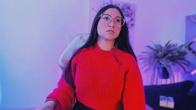 lucy neil online show from January 2026 02:38:02 AM