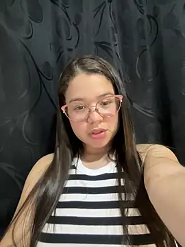 Lucyklein2022 online show from December 2024 05:33:02 AM