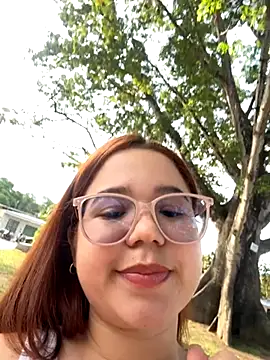 Lucyklein2022 online show from October 2025 09:11:01 PM