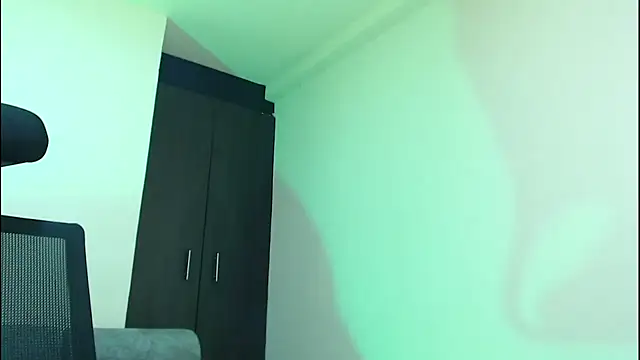 Snapshot of cowboyht chatting on November 2025 02:33:02 AM cowboyht online show from November 2025 02:33:02 AM