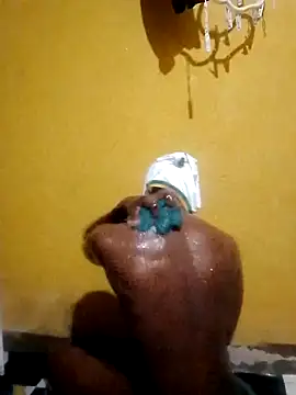 Snapshot of LULE37587001 chatting on November 2025 06:42:02 PM LULE37587001 online show from November 2025 06:42:02 PM