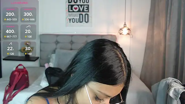 vaness weet online show from January 2025 08:53:01 PM