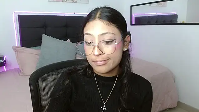 Snapshot of vaness_weet chatting on March 2026 12:19:01 AM vaness weet online show from March 2026 12:19:01 AM