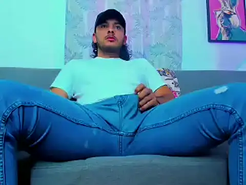 tuyo1995 online show from March 2026 04:14:02 PM