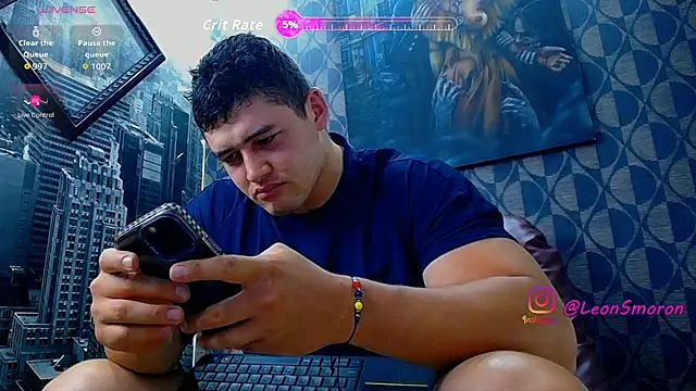Snapshot of Leonsmoron chatting on July 2026 12:40:01 AM Leonsmoron online show from July 2026 12:40:01 AM