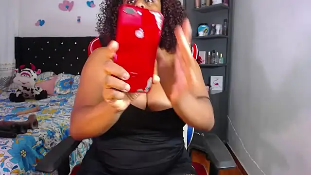 BellaKarla online show from May 2026 11:34:04 PM