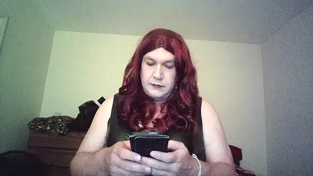 LyssaDragonshadow online show from April 2026 11:42:01 PM