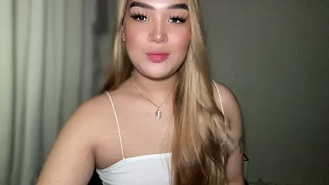 Snapshot of MissCataleyaxxx chatting on March 2025 11:45:02 PM MissCataleyaxxx online show from March 2025 11:45:02 PM