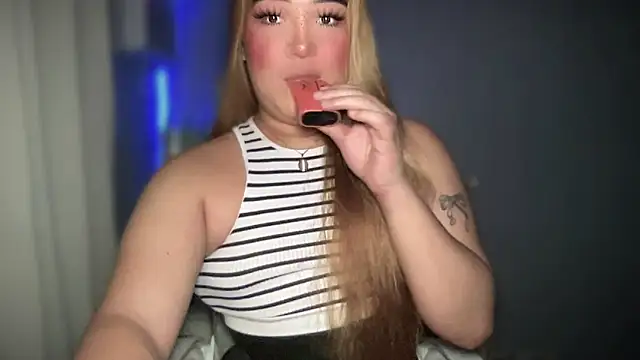 Snapshot of MissCataleyaxxx chatting on September 2025 02:12:02 AM MissCataleyaxxx online show from September 2025 02:12:02 AM