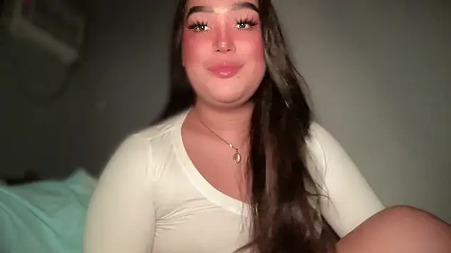 Snapshot of MissCataleyaxxx chatting on February 2026 01:25:02 AM MissCataleyaxxx online show from February 2026 01:25:02 AM