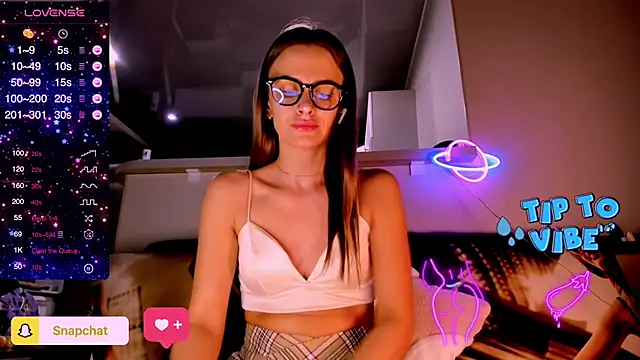 Snapshot of madina_taher chatting on February 2025 12:36:02 AM madina taher online show from February 2025 12:36:02 AM