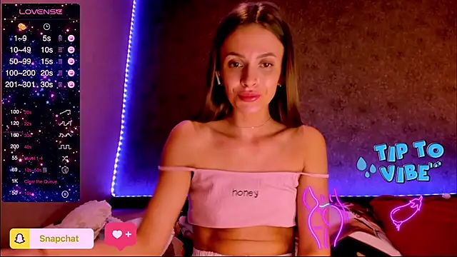 Snapshot of madina_taher chatting on February 2025 08:52:02 PM madina taher online show from February 2025 08:52:02 PM