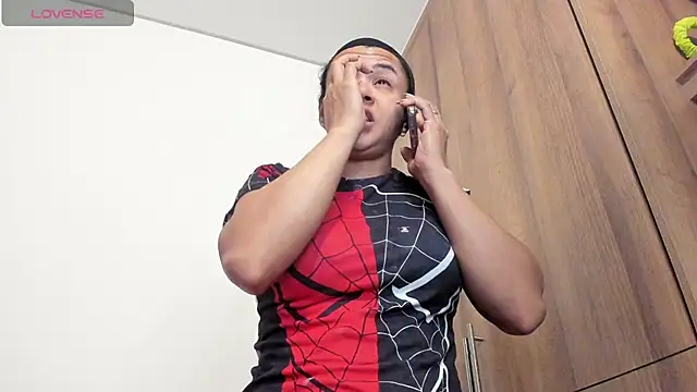 Bessie32 online show from April 2026 10:41:02 AM