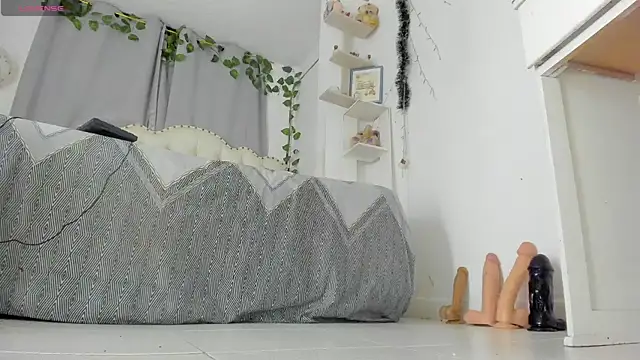 khalyn jenner online show from February 2025 01:03:01 AM