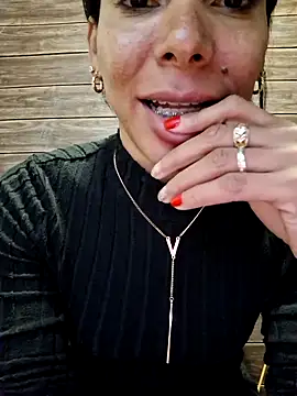 Doll Loren online show from September 2025 02:38:02 PM