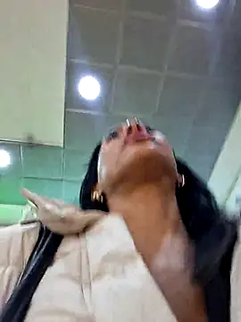 Doll Loren online show from October 2025 02:07:01 PM