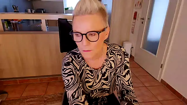 Snapshot of German_Milf chatting on December 2024 01:45:02 PM German Milf online show from December 2024 01:45:02 PM