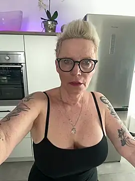 Snapshot of German_Milf chatting on March 2025 09:28:01 AM German Milf online show from March 2025 09:28:01 AM