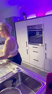 Snapshot of German_Milf chatting on March 2025 05:31:01 PM German Milf online show from March 2025 05:31:01 PM