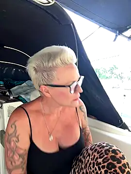 Snapshot of German_Milf chatting on September 2025 10:15:02 AM German Milf online show from September 2025 10:15:02 AM