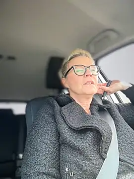 Snapshot of German_Milf chatting on October 2025 11:19:01 AM German Milf online show from October 2025 11:19:01 AM