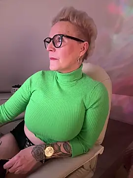 German Milf online show from February 2026 02:05:01 PM