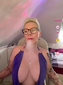 German Milf online show from May 2026 12:34:01 PM