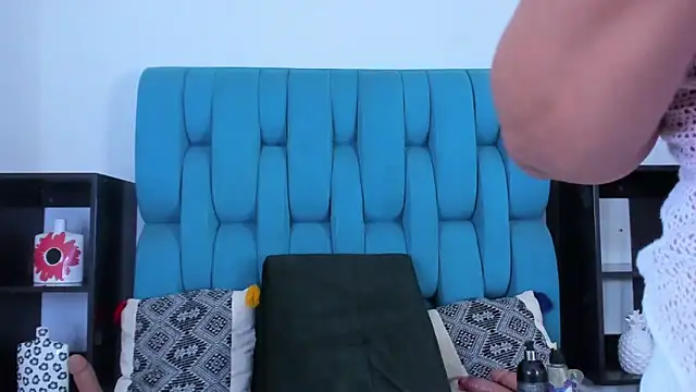 Keira Lennox online show from January 2025 12:40:02 PM