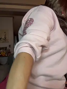 cowgirlc online show from February 2026 03:34:02 AM