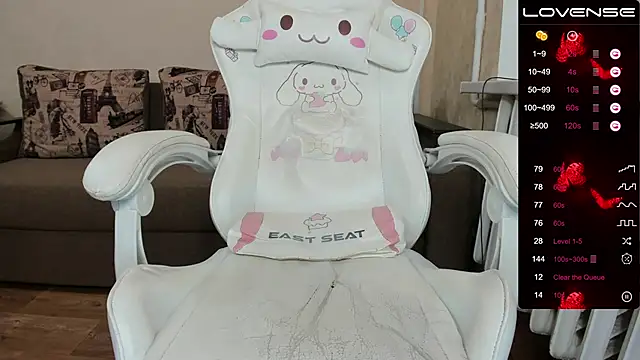 LittleCandy18 online show from December 2024 09:06:01 PM