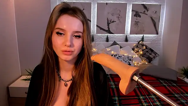 Snapshot of Betty_June chatting on December 2024 03:58:02 AM Betty June online show from December 2024 03:58:02 AM